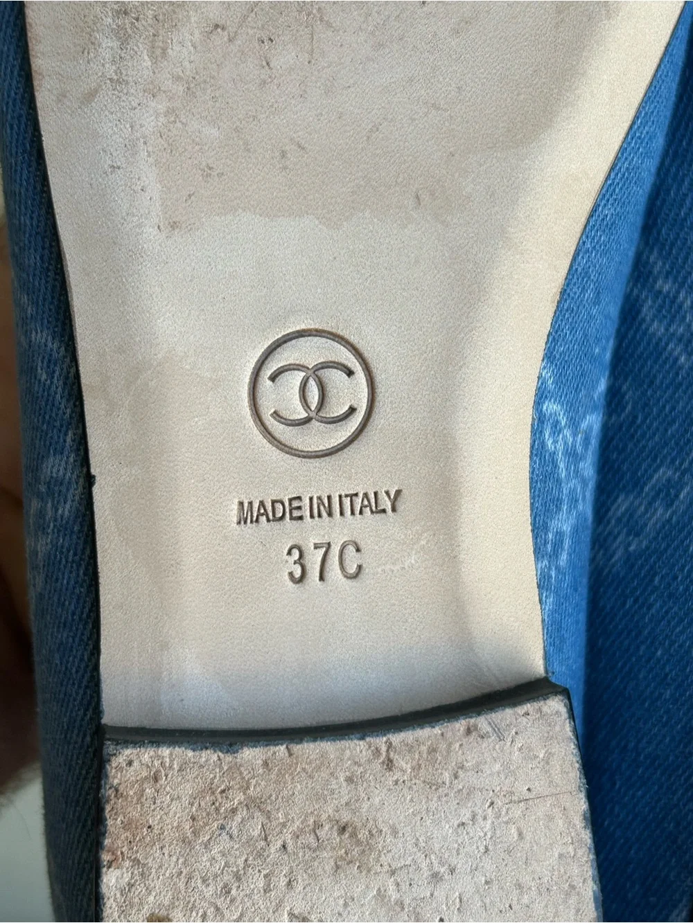 CHANEL  Blue Denim Camellia CC Logo Ballet Flats sz 37 US 6.5